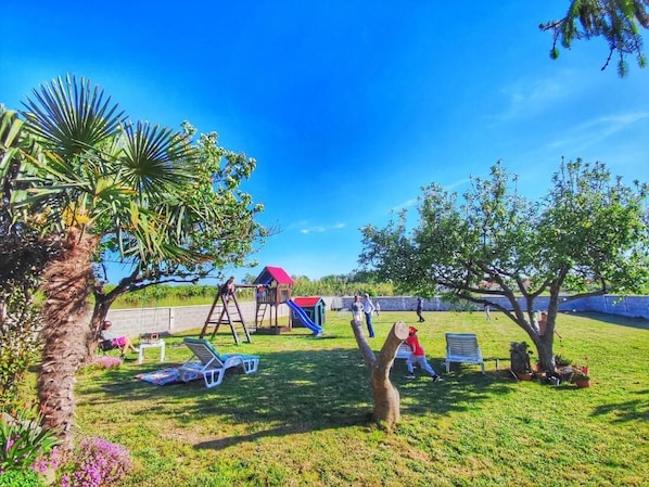 House, 3 Bedrooms, Smoking, Private Pool | Children's area