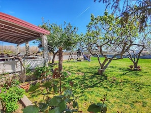 House, 3 Bedrooms, Smoking, Private Pool | Garden