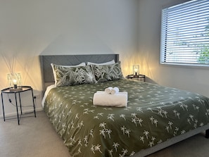 3 bedrooms, desk, travel cot, free WiFi