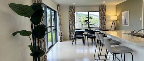 تناول الطعام