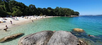 Apartment in Cangas near Playa de Barra