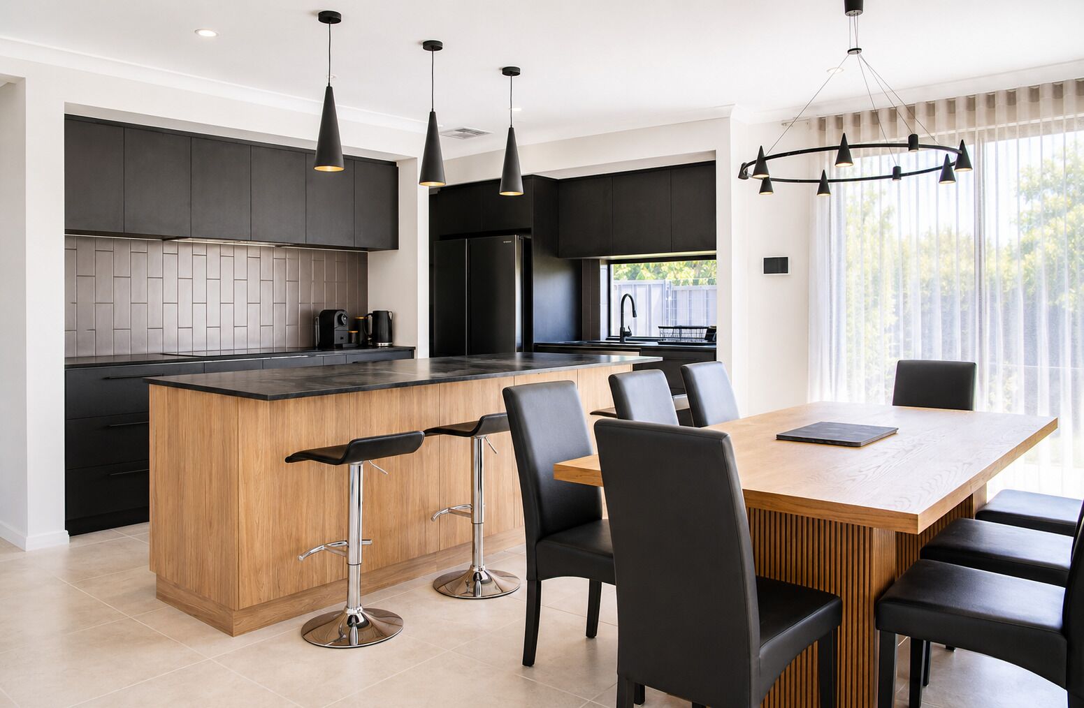 Deluxe House, Multiple Beds, Non Smoking | In-room dining