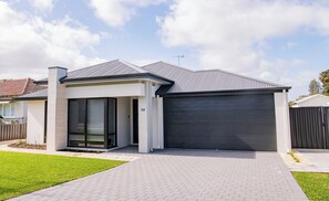 Exterior - Sunset Shores (Busselton)