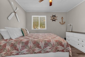 3 bedrooms, free WiFi, bed sheets, wheelchair access