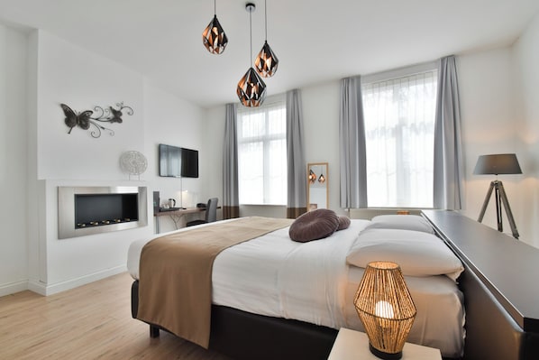 Executive Double Room, Garden View | Premium bedding, blackout drapes, soundproofing, free WiFi - Hôtel l'Ecrin d'Ô (Spa)