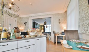 Petit déjeuner buffet compris tous les jours