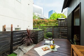 Comfort Villa, City View | Terrace/patio