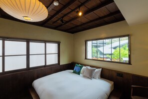 Villa Confort, vue ville | 3 chambres, couette en duvet d'oie, coffres-forts dans les chambres