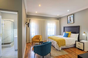 11 bedrooms, iron/ironing board, WiFi, bed sheets