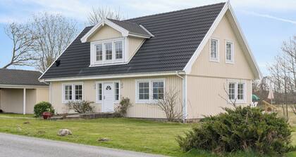 Spacious villa in the countryside near the beach