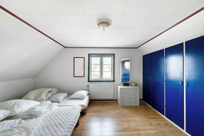 2 dormitorios, tabla de planchar con plancha, wifi gratis