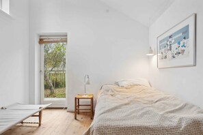 3 chambres, fer et planche à repasser, Wi-Fi gratuit