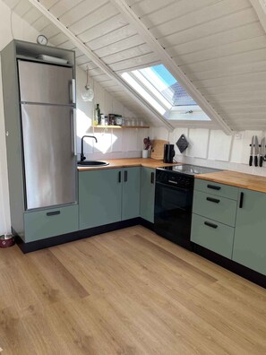 Imagen sin descripción, 5 de 16, botón