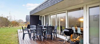 Summer house with modern luxury in North Jutland