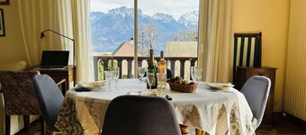 Sevrier-Center: Cozy vintage family home