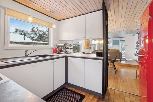 Fridge, oven, electric kettle, cookware/dishes/utensils