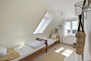 4 habitaciones, tabla de planchar con plancha y wifi gratis