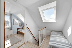 4 Schlafzimmer, Bügeleisen/Bügelbrett, kostenloses WLAN