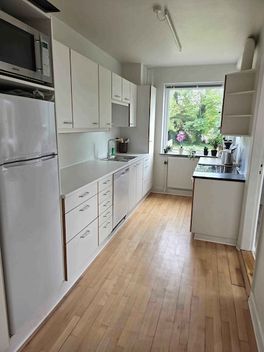 Cozy townhouse near beach, harbor, and Lalandia