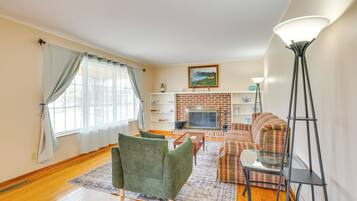 House (3 Bedrooms) | Front of property
