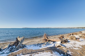 Cottage (2 Bedrooms) | Interior - Ocean Views & Beach Access at Cottage on Birch Bay (Blaine)