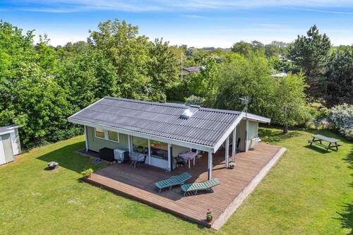 Cozy and calm - close to beach and great terraces