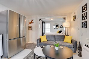 Apartment (0 Bedroom) | Interior