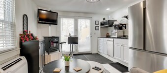 Near Keuka Lake: Walkable Paradise!