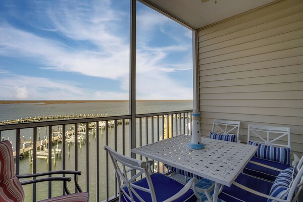 Walk To Main St: Condo W/ Pool Access In Crisfield - Tangier, VA