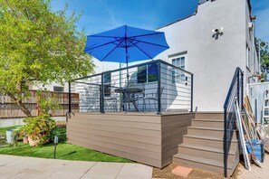 House (2 Bedrooms) | Interior - Updated Home w/ Private Deck, 1 Mi to Rose Bowl! (Pasadena)
