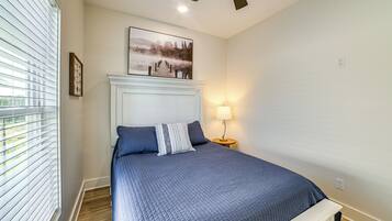 House (6 Bedrooms) | Interior