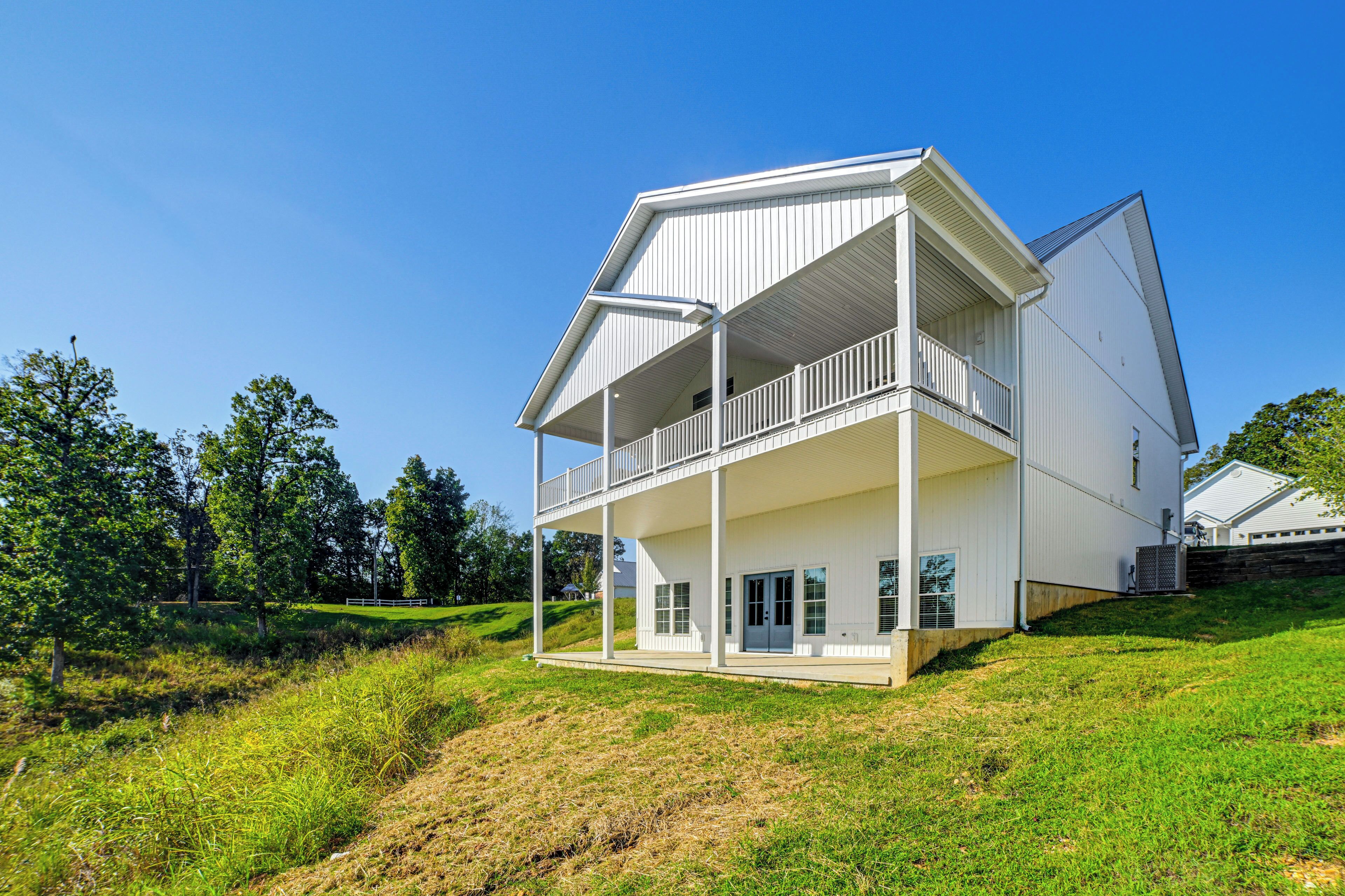 House (6 Bedrooms) | Interior