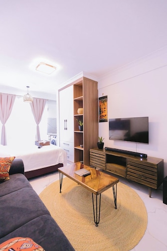 Stylish Studio in Smart Homes Kilimani,Yaya Centre Nairobi,Gym and free parking