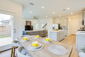 House (3 Bedrooms) | Front of property