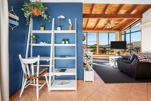 3 chambres, fer et planche à repasser, Wi-Fi, draps fournis