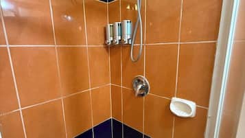 Dusche, Whirlpool, Handtücher