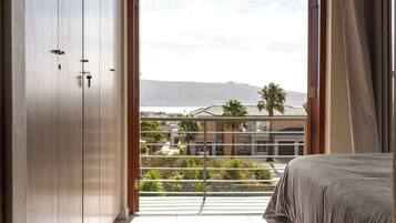 3 chambres, fer et planche Ă repasser, accĂšs Internet, draps fournis