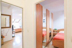 3 chambres, fer et planche Ă repasser, Wi-Fi, draps fournis