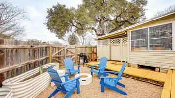 Cottage (2 Bedrooms) | Front of property