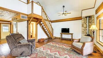 House (1 Bedroom) | Interior