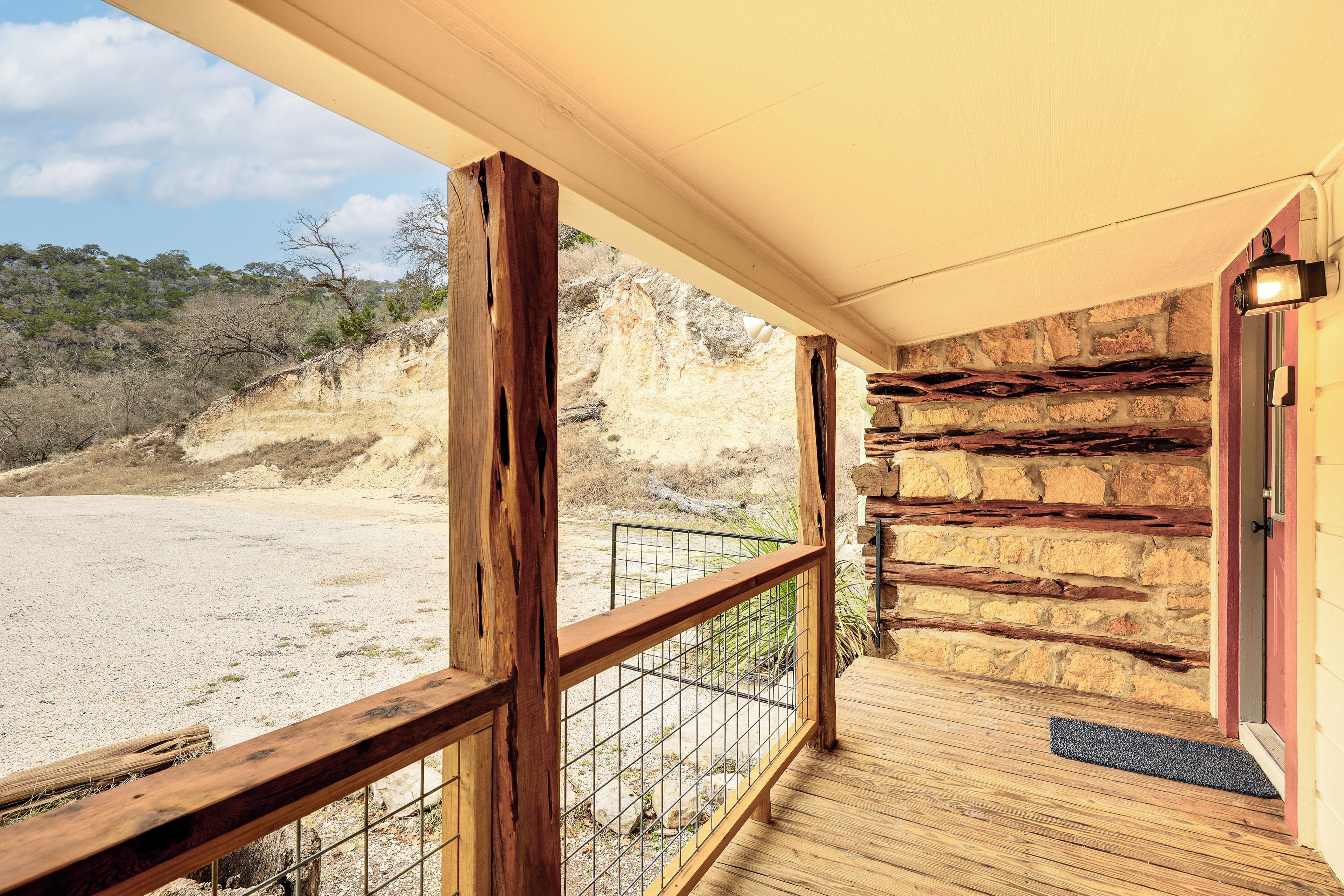 House (1 Bedroom) | Interior