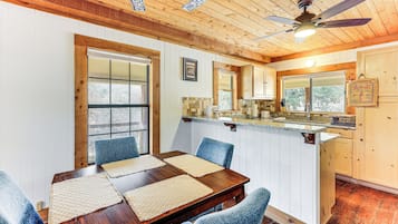 House (1 Bedroom) | Interior