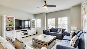 Apartemen (3 Bedrooms) | Bagian depan properti