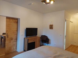 1 habitación, wifi gratis y ropa de cama