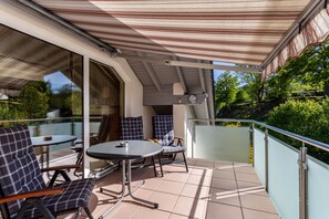 Property grounds - Holiday Apartment 'Urban' with Mountain View, Balcony & Wi-Fi – For Tourist Use Only (Bestwig)