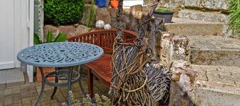 Apartment 'Bianca' with Private Terrace, Private Garden and Wi-Fi