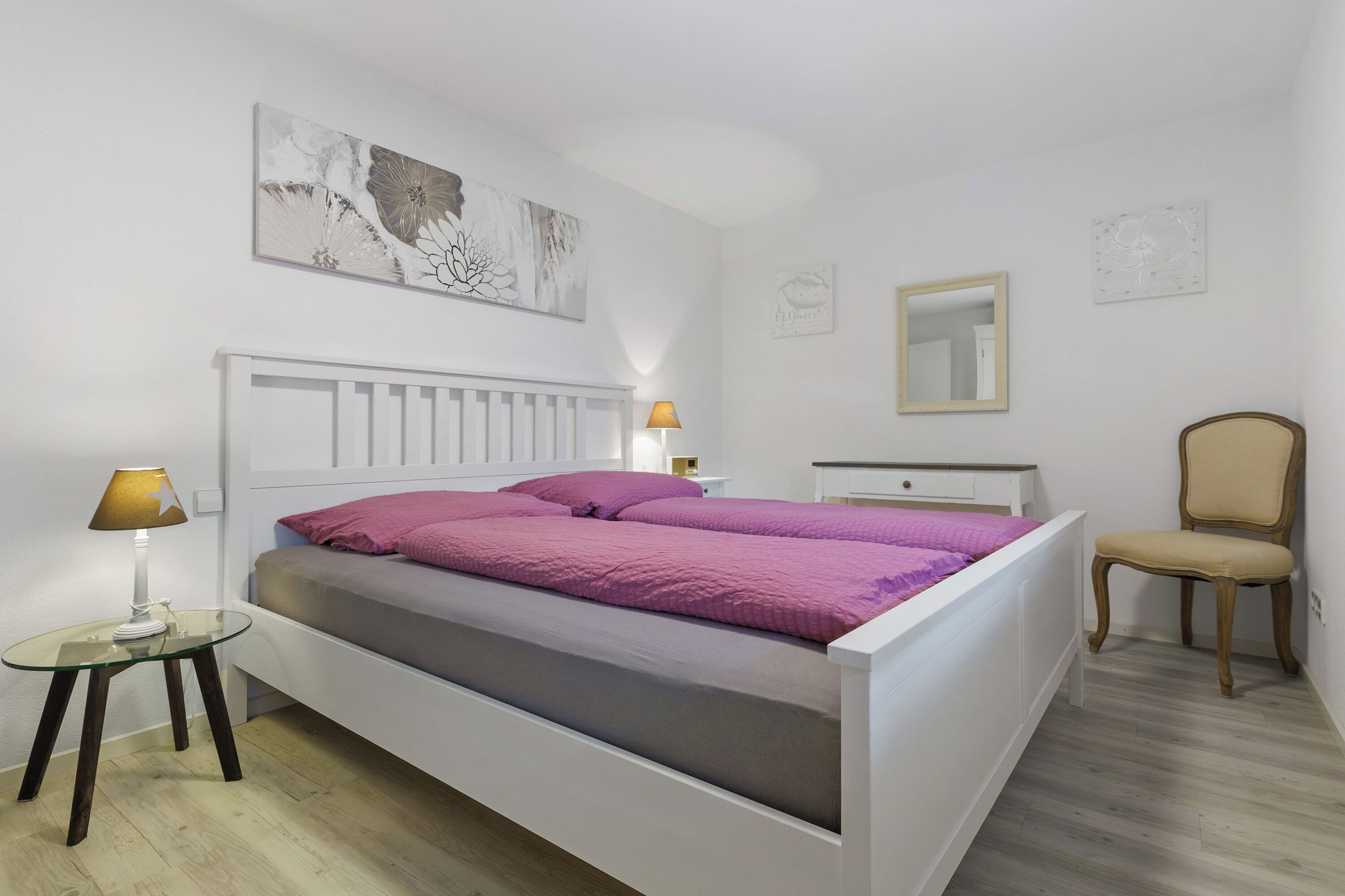 1 slaapkamer, een strijkplank/strijkijzer, gratis wifi, beddengoed