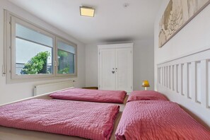 1 bedroom, iron/ironing board, free WiFi, bed sheets - Apartment 'Bianca' with Private Terrace, Private Garden and Wi-Fi (Offenburg)