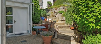 Apartment 'Bianca' with Private Terrace, Private Garden and Wi-Fi