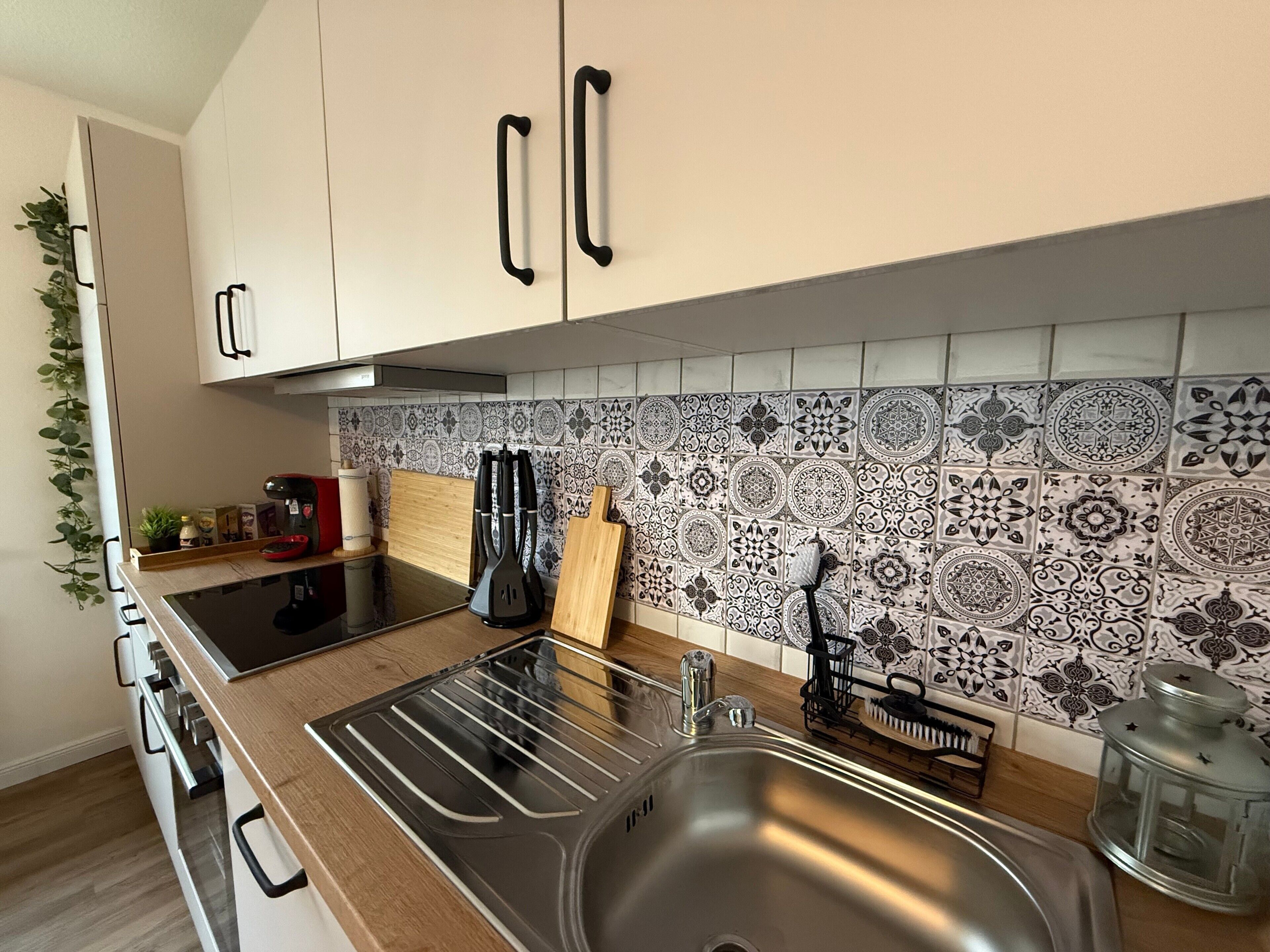 Kühlschrank, Ofen, Herdplatte, Geschirrspüler